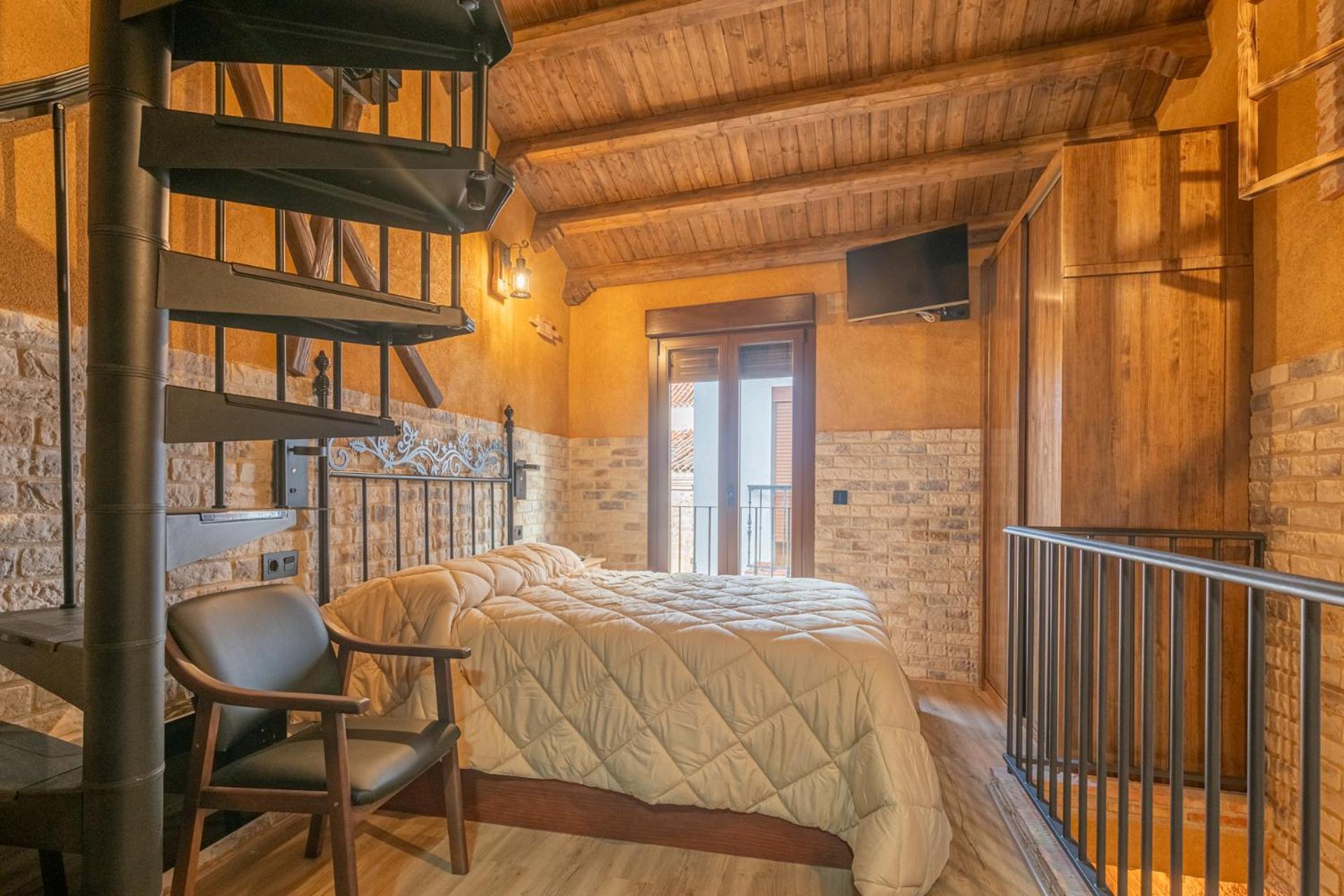 Apartamento Divino Morales Пласенсия Екстериор снимка
